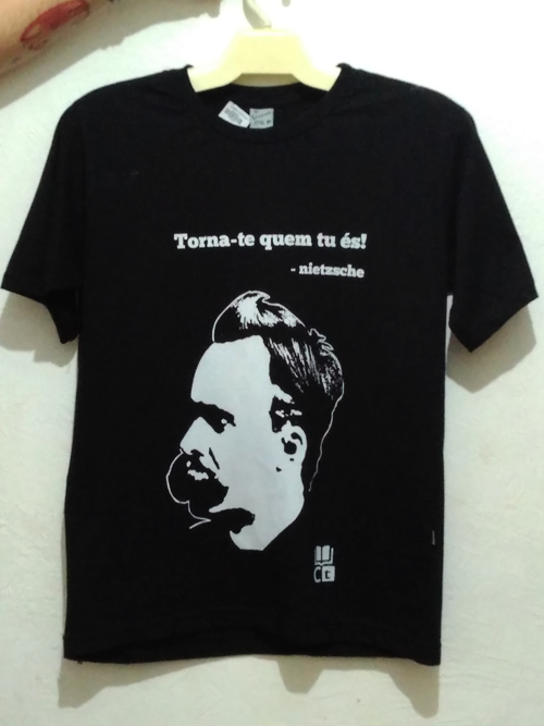 Camisa de Friedrich Nietzsche