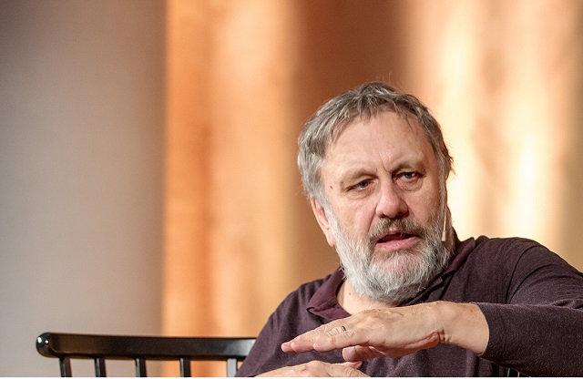 Slavoj Zizek sobre a revolução